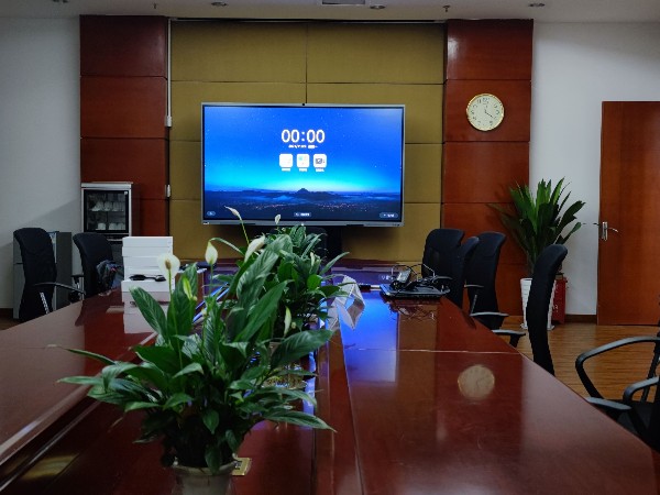 高性价比香蕉视频污黄下载，助力企业升级会议室